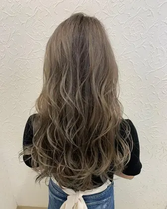 ハイライトカラー Lee 布施店 真栄田 Lee Luce 布施所属 真栄田 利明のヘアカタログ ミニモ