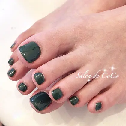 グリーン 22年冬人気のグリーン 緑色 のネイルデザイン ネイルアートカタログ 5ページ目 ミニモ