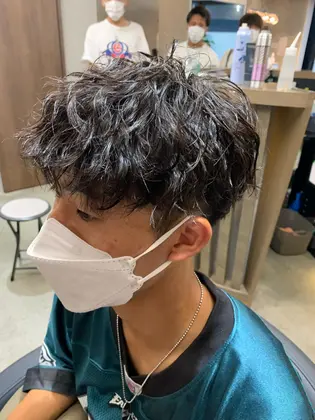 スパイラル波まきパーマ Three By Velvet所属 Haruna 博多美容室のヘアカタログ ミニモ