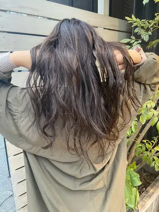 ハイライトonカラー 白髪ぼかしにも トライベッカ所属 撮影モデル 歴25年のヘアカタログ ミニモ