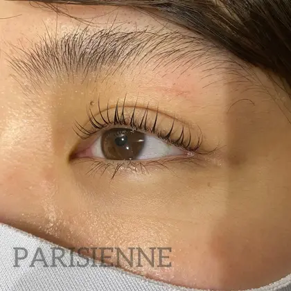 パリジェンヌ まつ毛を自然に最大限に長く見せるを実現させる 次世代まつげパーマ Saloncleve サロンクレーヴ所属 保脇 小春のマツエクデザイン ミニモ