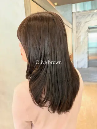 オリーブブラウン】2026年夏人気のオリーブブラウンのヘアカラー・髪型
