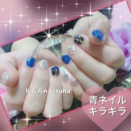 青色 21年夏人気の青色 ブルー のネイルデザイン ネイルアートカタログ 18ページ目 ミニモ
