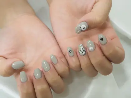 ネイルサロン Amore アモーレ のネイルサロン スタッフ情報 山本 真菜 ミニモ