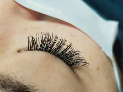 4dボリュームラッシュ100本 桂駅 まつ毛エクステ Marguerite所属 藤村 かおりのマツエクデザイン ミニモ