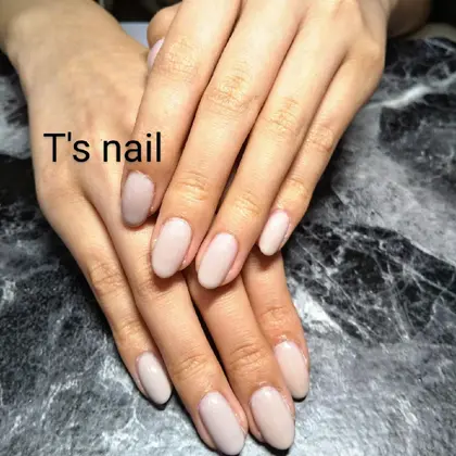 時短ワンカラー トップ機能つきのポリッシュタイプのジェルです パラジェル 化粧品登録ジェルなど ティーズネイル所属 T S Nail ティーズネイルの ネイルデザイン ミニモ