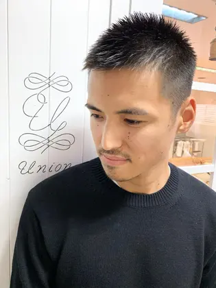 刈り上げからシンプルに自然に上までつなげた 王道ベリーショートデザインです Union所属 Union店長 井戸 寛之のヘアカタログ ミニモ
