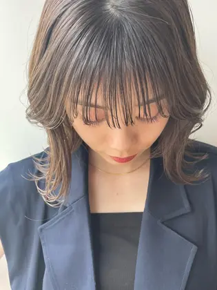 ミディアムパーマ 22年夏人気のミディアムパーマのヘアスタイル 髪型カタログ 5ページ目 ミニモ