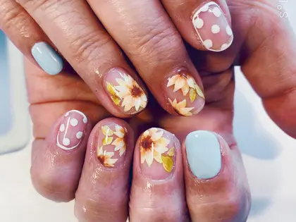 Nails Un Bijouのネイルサロン スタッフ情報 Nails Un Bijou ミニモ