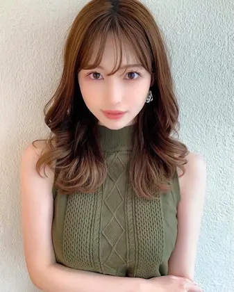 シースルーバング 22年春人気のシースルーバングのヘアスタイル 髪型カタログ ミニモ