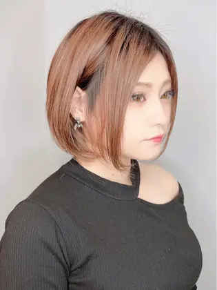 前下がりボブ 21年夏人気の前下がりボブのヘアスタイル 髪型カタログ ミニモ