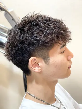 攻めvマッシュ強めツイスパ 短めのvマッシュスタイルに流行りのツイストスパイラルパーマをかけてイ Passion 長町南店所属 赤木 祐介のヘアカタログ ミニモ