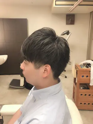 ツーブロック 21年夏人気のツーブロックのヘアスタイル 髪型カタログ 10ページ目 ミニモ