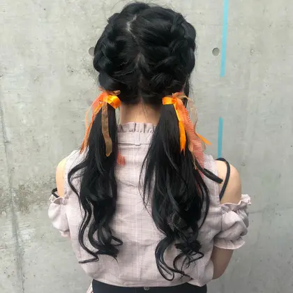 ツインテール 21年夏人気のツインテールのヘアスタイル 髪型カタログ ミニモ