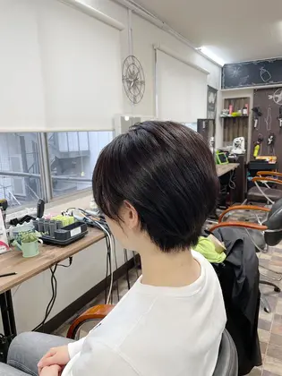 フェミニンすぎないカジュアルな丸みショート アローヘアー所属 Ogata Yukariのヘアカタログ ミニモ