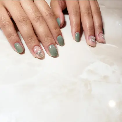 Repos のネイルサロン スタッフ情報 Repos ルポ ミニモ