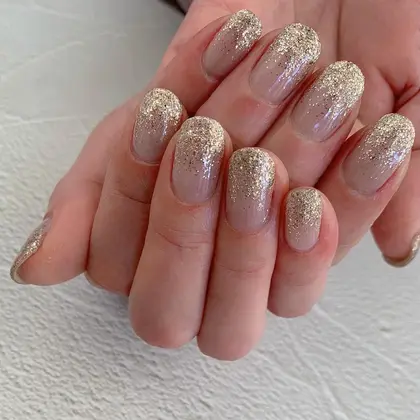 グラデーション 22年春人気のグラデーション ラメグラデのネイルデザイン ネイルアートカタログ 13ページ目 ミニモ