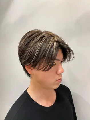 コムドットやまとさん風センターパート 今 トレンドな髪型です スタイリングも バームやオイルと Arietta Ginza所属 メンズカット イワブチリョウタのヘアカタログ ミニモ