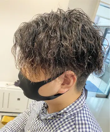 ツイストスパイラルパーマ ツイストパーマ スパイラルパーマ センターパート 下北沢美容師 Go Today シェアサロン下北沢店所属 高梨 カツキのヘアカタログ ミニモ