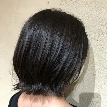 地毛カラー 黒染めと聞くと 少し不安ですよね 地毛と同じダークトーンのお薬で自然な仕上がりにしま 葛西 A Room アルーム 所属 きむら あゆむのヘアカタログ ミニモ