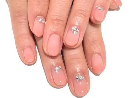 グラデーション 22年冬人気のグラデーション ラメグラデのネイルデザイン ネイルアートカタログ 75ページ目 ミニモ