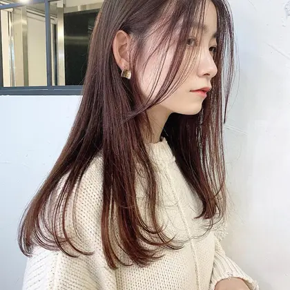 韓国ヘア 伸ばしっぱなしの前髪を うざバング に おくれ毛もつくって可愛い韓国ヘアにな Ciel所属 Sana 한국 헤어 のヘアカタログ ミニモ