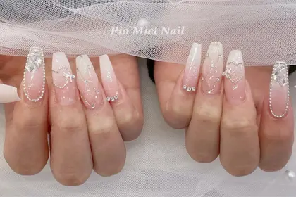 ホワイト】2026年冬ホワイトネイルのネイルデザイン・ネイルアート