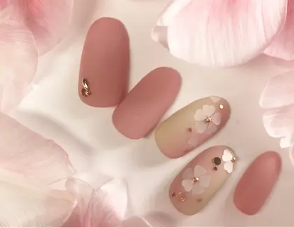 桜ネイル 22年夏人気の桜ネイルのネイルデザイン ネイルアートカタログ 6ページ目 ミニモ