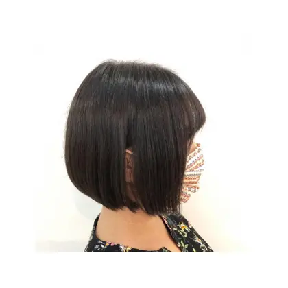 ショートボブスタイル 鎖骨下まであったミディアムヘアを肩につかないくらいのショートボ E M A Premium Beauty Salon所属 水野 ちさこのヘアカタログ ミニモ