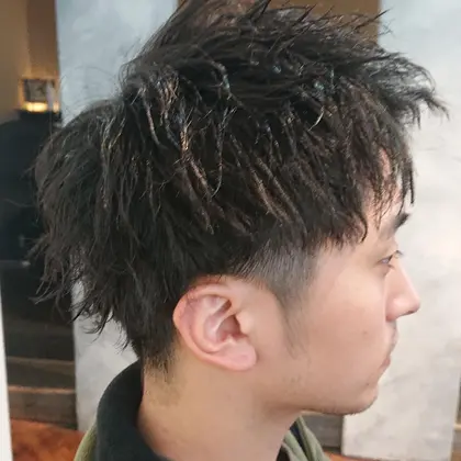 ツーブロック 22年冬人気のツーブロックのヘアスタイル 髪型カタログ 10ページ目 ミニモ
