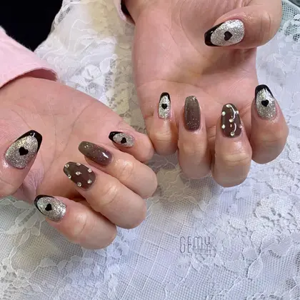 フレンチネイル 21年夏人気のフレンチネイルのネイルデザイン ネイルアートカタログ 34ページ目 ミニモ