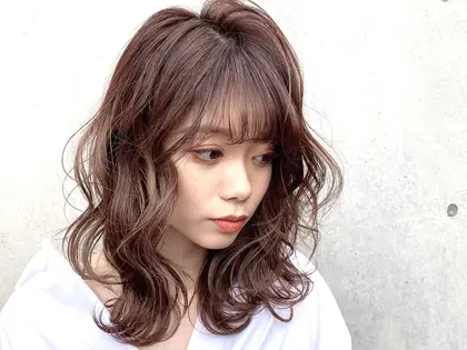 ミディアムパーマ 22年冬人気のミディアムパーマのヘアスタイル 髪型カタログ 5ページ目 ミニモ