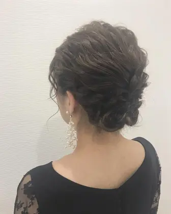 結婚式のお呼ばれに Les Garcons所属 藤野 美咲のヘアカタログ ミニモ