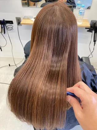 低アルカリストレートでピンピンにならず自然な柔らかい縮毛矯正です ハイダメージ ブリーチ毛の Norty所属 佐藤 碧海のヘアカタログ ミニモ