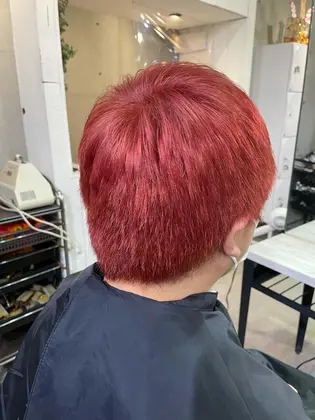 ピンクと赤が混ざった絶妙な色 Pizzicato Cita所属 ブリーチなしwカラー たけだ ともかのヘア カタログ ミニモ