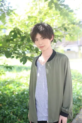 ゆるふわパーマで キメすぎないからかっこいい 古着系男子にもオススメ 束感だけがかっこいい訳で Lino 所属 Rico Lino のヘアカタログ ミニモ