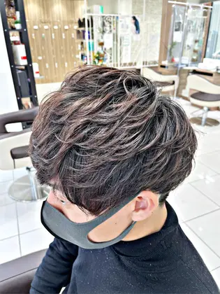 ストレートアイロンでパーマ風スタイリング Ash 高円寺店所属 メンズ 山口直人 ロン毛筋肉美容師のヘアカタログ ミニモ