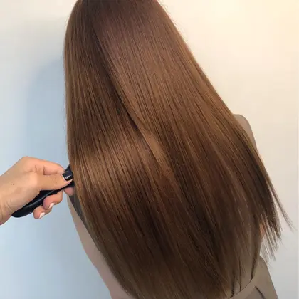 Francesca 所属 茶屋町 ヘアカラー ブリーチ 前出晃征のメニュー ミニモ