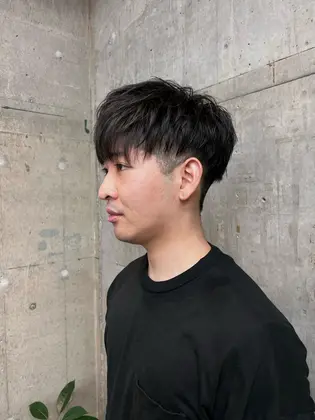 前髪上げも下げもできるさっぱりショートスタイル セットも簡単です Meraki荻窪駅前店所属 メンズパーマ Sunaoのヘアカタログ ミニモ