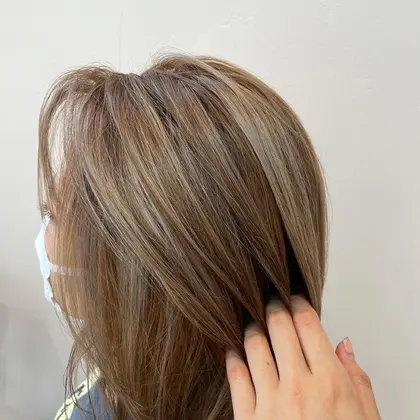 Rollen所属 川崎菜那 ギャルカラー のヘアカタログ ミニモ