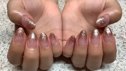 ピンク 21年夏人気のピンクのネイルデザイン ネイルアートカタログ 16ページ目 ミニモ