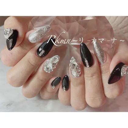ブラック #シルバー #ビジュー #埋め尽くしネイル #ネイリスト #ネイル 