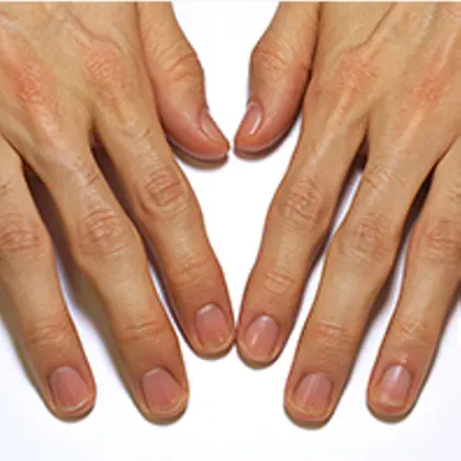 メンズやジェルなどをしない女性におすすめのコースもあります 爪の長さを整えてお湯を使用してお爪 ネイルクイック コレド日本橋店所属 ネイルクイック コレド日本橋店サワダのネイルデザイン ミニモ