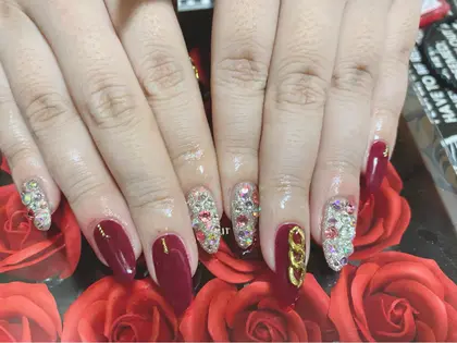 R Nail所属 野崎 梨菜のネイルデザイン ミニモ