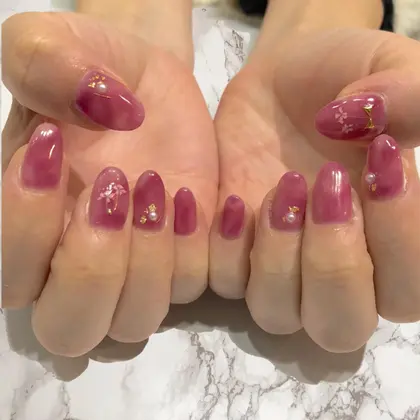 ストーンネイル 21年夏人気のストーンネイルのネイルデザイン ネイルアートカタログ ミニモ