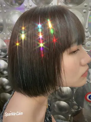 ヘアティンセルはキラキラエクステで 髪の毛数本に結ぶタイプでつけていきます 場所や長さはある程度 Ales International所属 世界進出決定 新村嘉人のヘアカタログ ミニモ