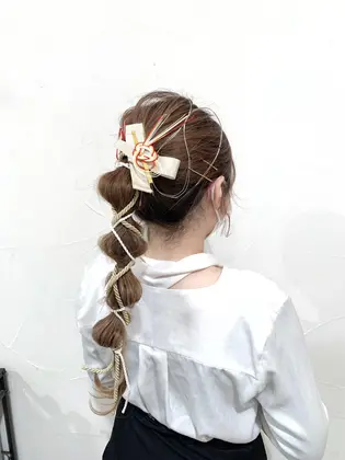 あみおろし ポニーテール 卒業式 卒業式ヘア 袴着付け 袴ヘア 袴ヘアアレンジ ヘア ネオリーブアオバ コロナ対策実施 所属 暗髪でも透明感カラー Erikoのヘアカタログ ミニモ