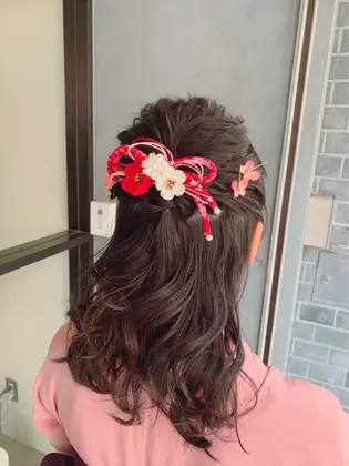 袴着付け ヘアセット ハーフアップやあみおろしが最近は人気です Caren By Neolive所属 今泉 楓 Topstylistのヘアカタログ ミニモ