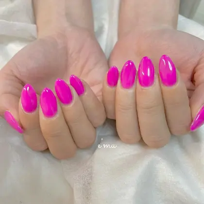 ワンカラー ネオンカラー ピンクネイル Private Nail Salon E Mu所属 Nail Salon E Muのネイル デザイン ミニモ