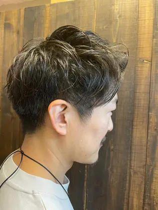 ダブルカラー ベリーショート グレープバイン横浜店所属 伊東 澪奈のヘアカタログ ミニモ